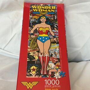 Wonder Woman 1,000 Piece Puzzle New, Still in Box